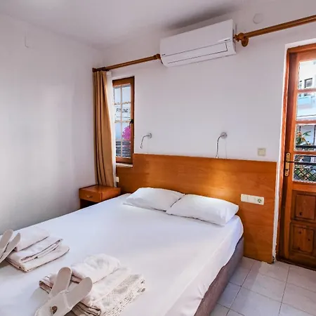 Hotel Sardunya Arka Bina *